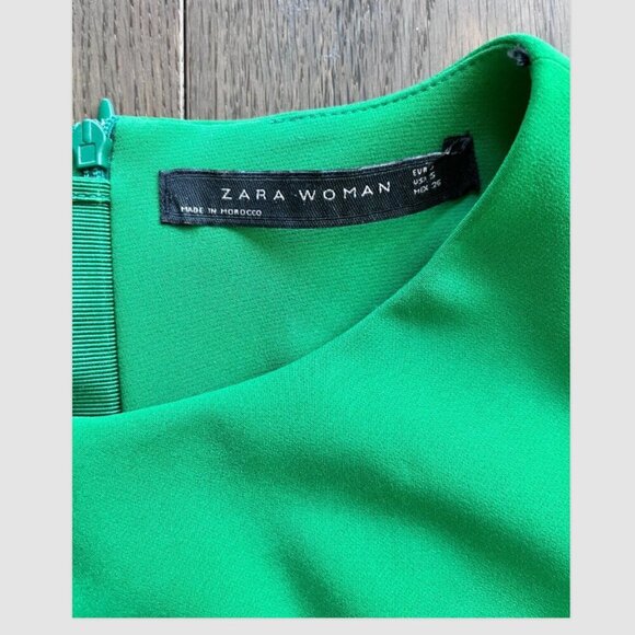 Zara Woman Pleated Shift Dress Size S Green Sleeveless Work Office Career Chic - Picture 2 of 6